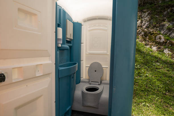 Best Porta potty delivery and setup  in North Warren, PA